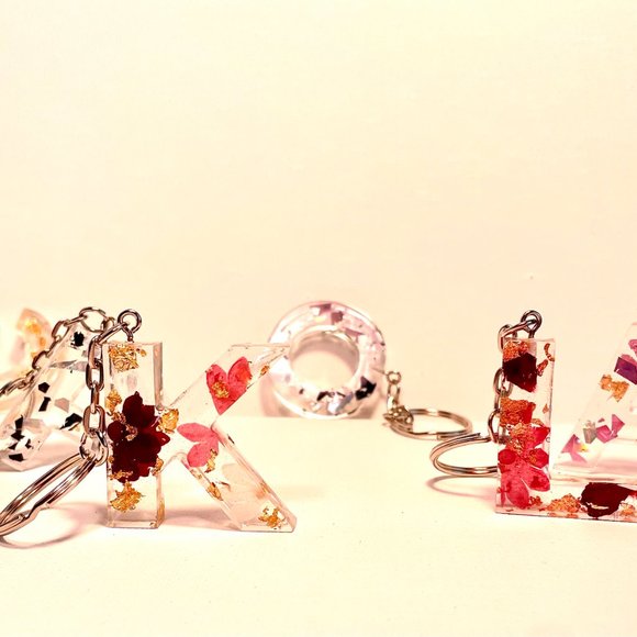 Custom Gold Foil Letter Resin Key Chain - Picture 1 of 5
